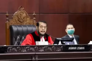 Anwar Usman Diopname usai Jatuh pada waktu Berjalan, Begini Kondisi Paman Gibran