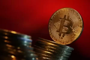 ketua eksekutif JPMorgan Sebut Bitcoin Tak Bernilai, Samakan dengan Merokok