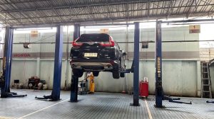 Hal ini Tanda-tanda Mobil Perlu Spooring kemudian Balancing