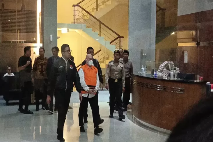 KPK Tahan Mantan Dirut PT Taspen Antonius Kosasih terkait Penyertaan Modal Fiktif