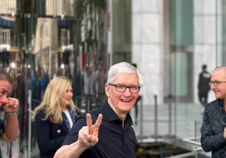 Apple Kepincut DeepSeek? Artificial Intelligence Murah Meriah Bikin Tim Cook Melongo