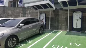 Daftar Tempat Cas Mobil Listrik pada Rest Area Tol