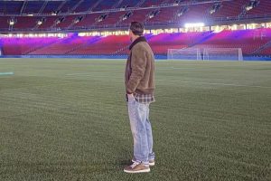 Messi Tanda Ingin Kembali ke Barcelona