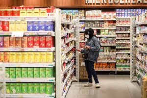 Ritel Modern vs UMKM: Peluang dan Ancaman Kemitraan