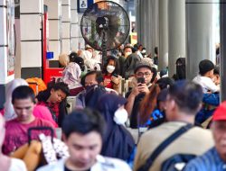 Arus balik mulai meningkat, penumpang dominasi Daop 1 Jakarta