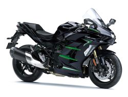 Kawasaki Z900RS 2026 Rilis! Desain Retro dengan Teknologi Modern