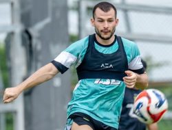 Persebaya Rugi Rp 12,6 Miliar! Lini Depan Tumbang, Striker Hanya Cetak 2 Gol dari 14 Kali Percaya Diri