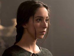 5 Film dan Serial Oona Chaplin, Varang di Avatar: Api dan Debu