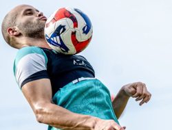 Persebaya Surabaya Terancam Pincang! Rahasia Kondisi Koko Ari dan Risto Mitrevski Menghadapi Borneo FC