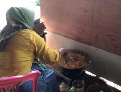 Warga Huntara Kapalo Koto Bangkitkan Tradisi Mandoa Saat Pemulihan Bencana