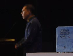 Mengungkap Perjalanan Penulisan Ulang Sejarah RI