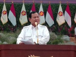 Prabowo: Rakyat Tidak Perlu Terlalu Pintar, Cukup Belajar dari Nenek Moyang
