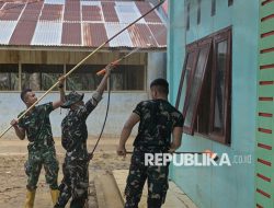 Senin, TNI/Polri Bersihkan Sekolah di Aceh Tamiang