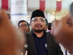 Korupsi Kuota Haji Jadikan Gus Yaqut Tersangka, Waktunya Berhenti Rente Perhajian