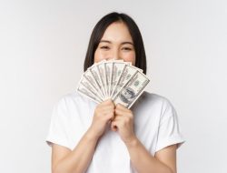 Keberuntungan Terbuka! 6 Shio Ini Dikaruniai Rezeki dan Kesuksesan Finansial Pada 2 Januari 2026