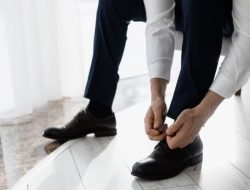 Orang yang Sering Melepas Sepatu di Rumah Orang Lain Mencerminkan 9 Kepribadian Unik, Ini Penjelasannya Menurut Psikologi