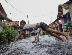 Sumatera, NTB, Kalimantan, dan Jawa Dilanda Banjir