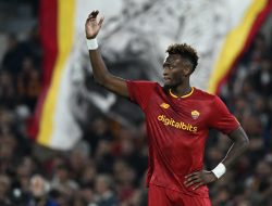 Bursa Transfer Liga Inggris: Forest dan Everton Incar Tammy Abraham dari Besiktas