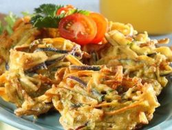Bakwan, Camilan Lezat Saat Berbuka, Berbeda Nama Tiap Daerah, Ini Resepnya agar Renyah
