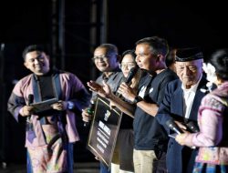 Reboisasi Ciremai: Warga Dibayar dan Diberi Domba oleh Pemprov Jabar