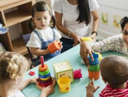 7 Dinamika Anak yang Bangun Kepedulian Sosial, Apa Saja?