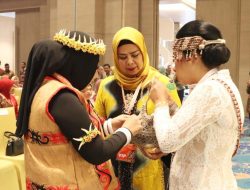 Rumah Tenun Arios Perkenalkan Wastra Khas Kepri di KURMA 2026