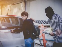 10 Makna Mimpi Dirampok, Tanda Kerugian dan Masalah Keuangan