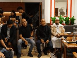 Dorong Budaya Kepedulian Sosial, Dirut Finnet Bagi Takjil Buka Puasa