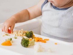 Mengapa Bayi 8 Bulan Belum Tumbuh Gigi? Ini Penyebabnya