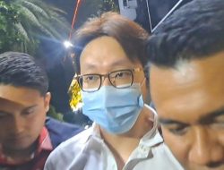 Tangis Syukur Doktif Usai Richard Lee Ditahan: Hari Ini Terasa Lega