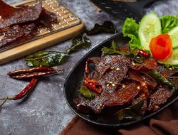 5 Tips Cegah Asam Lambung Kambuh Saat Puasa