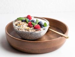 5 nutrisi chia seed pudding untuk sahur sehat dan bergizi!