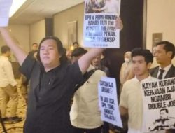 Kondisi Aktivis Andrie Yunus di RS Diperiksa Dokter Spesialis Mata Akibat Serangan Air Keras