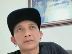 Kades Hoho Dihajar Massa LSM di Balai Desa Karena Nilai Jeblok