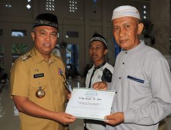 Ratusan Anak Yatim Dapat Santunan, Bupati OKU Timur Ajak Perkuat Kepedulian Saat Ramadhan