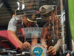 Arus Mudik Naik, Ratusan Sopir Jalani Tes Urine