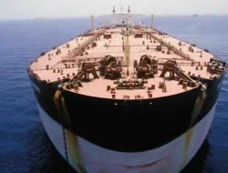 Kapal Tanker Indonesia Terjebak di Selat Hormuz, Iran Pasang Ranjau di Jalur Alternatif