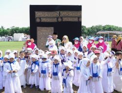 Plaza Haji Al Qosbah Tawarkan Pengalaman Manasik Haji, Umrah, dan Naik Unta
