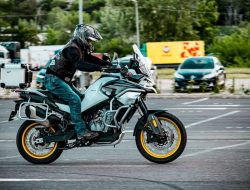 Tarikan Motor Lebih Kuat Saat Bensin Habis: Mitos atau Fakta?