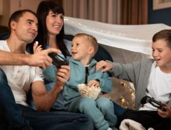 Anak Harus Minta Izin ke Mama atau Papa? Jangan Salah Kaprah!