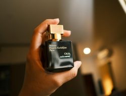5 Tips Pilih Parfum Pria Sesuai Karakter, Aura Jadi Lebih Mewah!