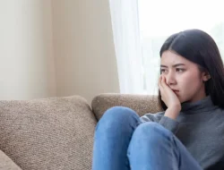 Jangan Lakukan! 10 Kebiasaan Buruk yang Menyebabkan Kesengsaraan dan Ketidakbahagiaan