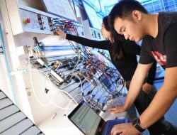 Tren Industri Berubah, Jurusan Ini Tawarkan Prospek Karier Menggiurkan di Indonesia